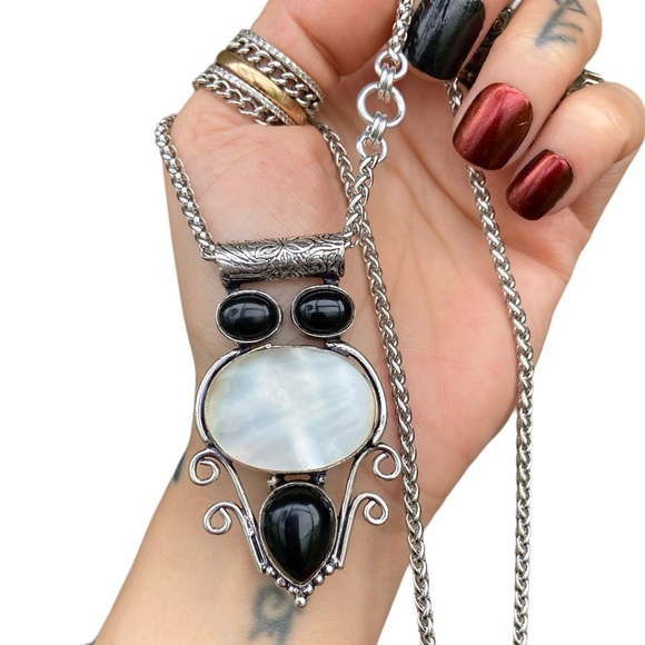 925 Sterling silver overlay black onyx & white mother of pearl gemstone necklace - Picture 2 of 10